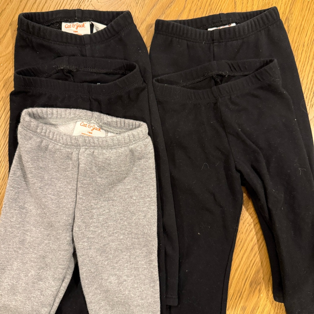 Cat & Jack Kids Black and Gray Leggings Set